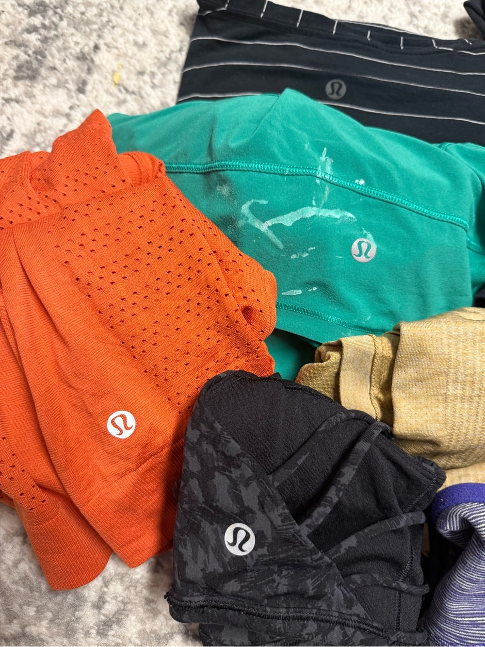 Lululemon Flawed Activewear Lot – 11 Pieces Mixed Sizes Tanks, Tops, Sports Bras - Picture 7 of 9